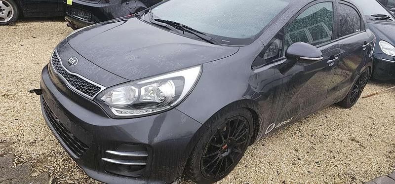 Graphit met. Gebraucht 2016 Kia Rio DREAM-TEAM Edition Kleinwagen | 2.500 € (Superpreis) - Bild 1/4