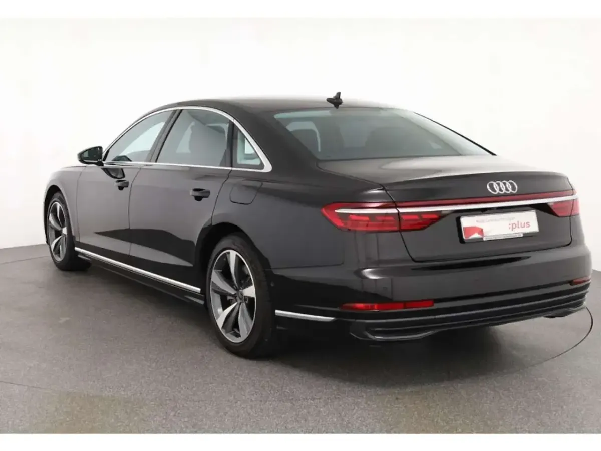 Gebraucht Audi A8L Ambiente 462 PS (339 kW) 2025 Mythosschwarz metallic Limousine