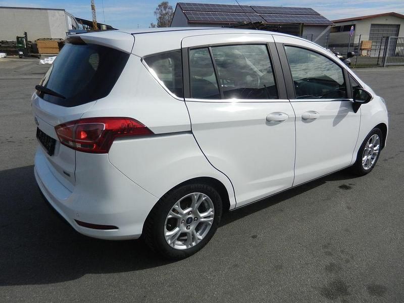 Occasion Ford B-MAX Titanium 101 ch (74 kW) 2016 Blanc Monospace