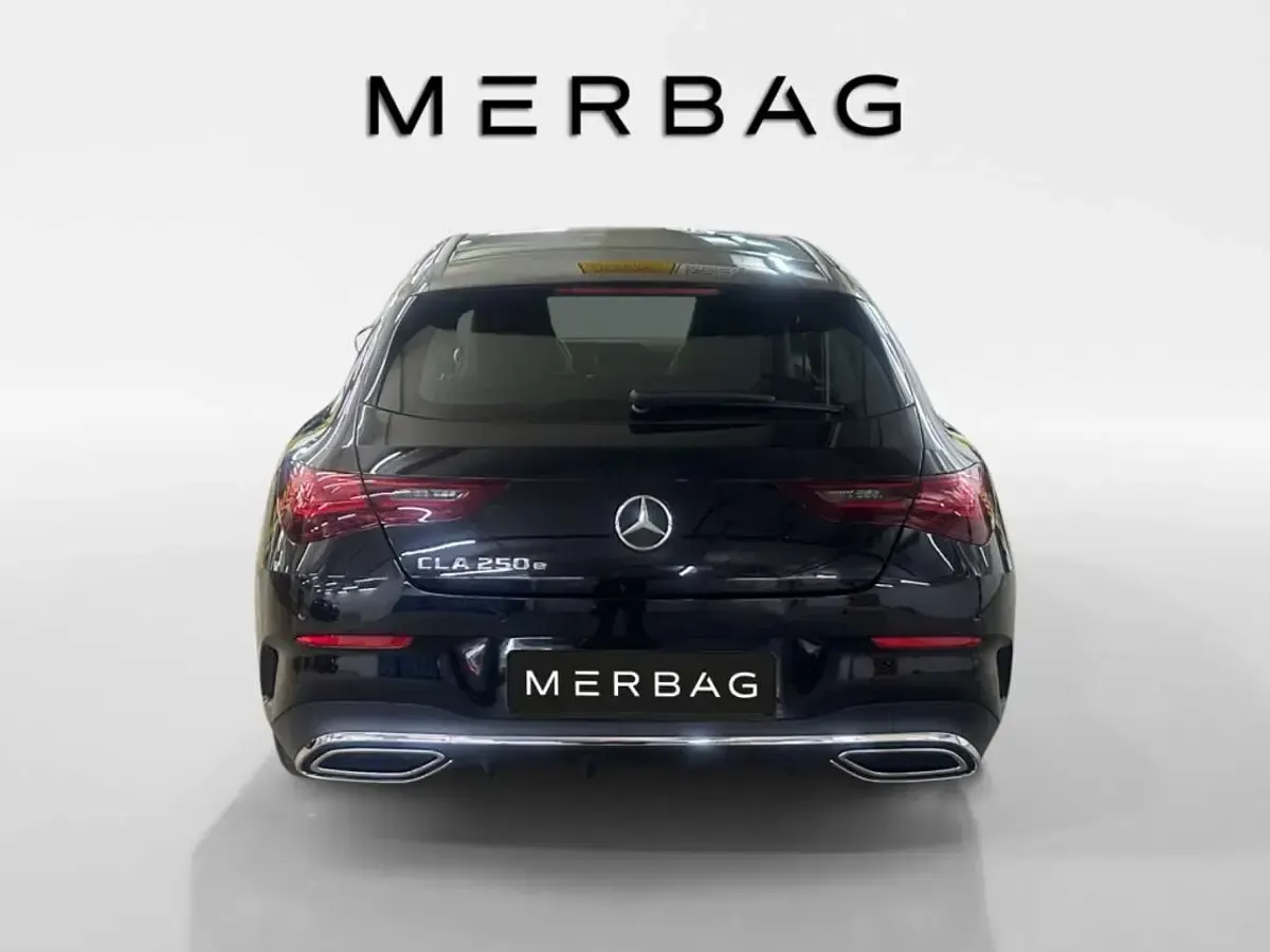 Gebraucht Mercedes CLA250e Premium 163 PS (119 kW) 2024 Schwarz Coupé