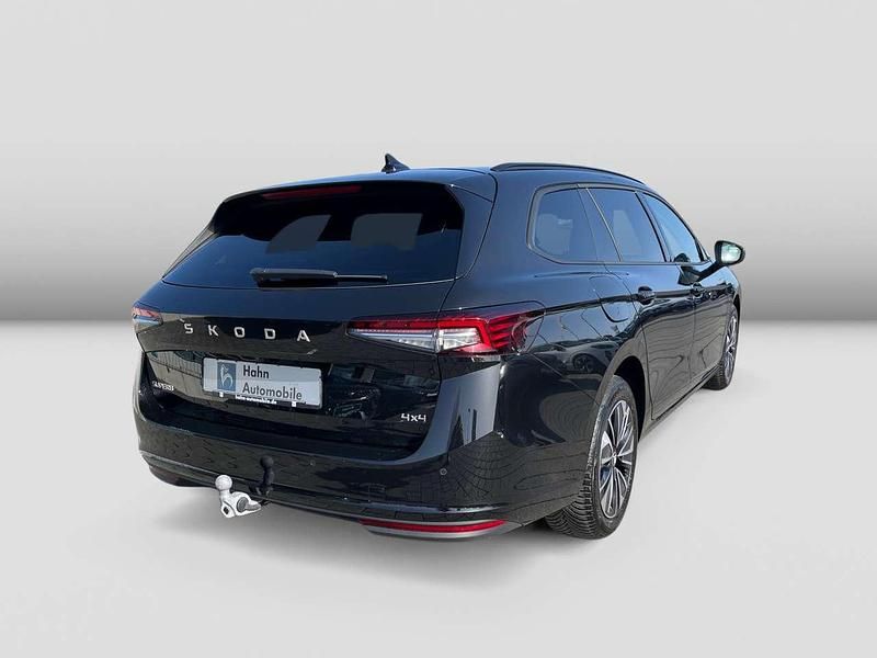 Gebraucht Skoda Superb Selection 265 PS (194 kW) 2025 Ebony schwarz metallic Kombi