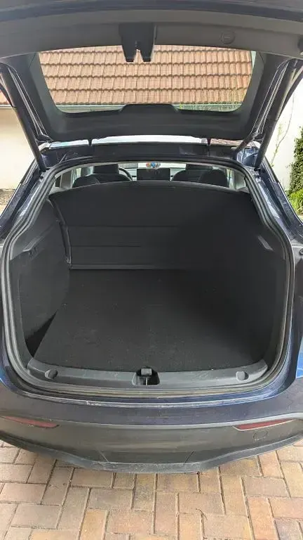 Occasion Tesla Model Y Performance 392 kW (534 ch) 2024 Bleue SUV
