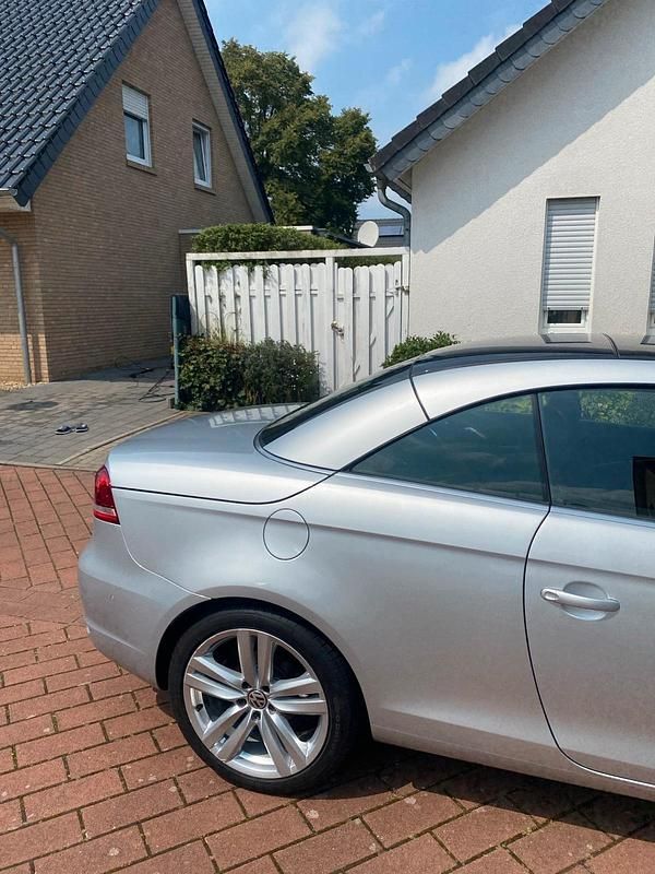Gebraucht VW Eos Edition 150 PS (110 kW) 2014 Silber Cabrio