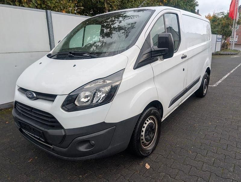 Weiß Gebraucht 2016 Ford Transit Custom Van / Kleinbus | 9.999 € - Bild 1/4