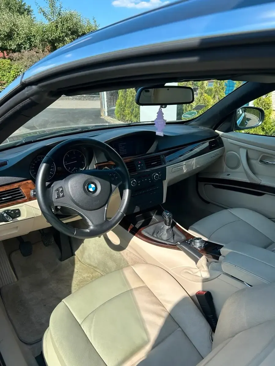Gebraucht BMW 320 M Sport 183 PS (134 kW) 2011 Grün Cabrio