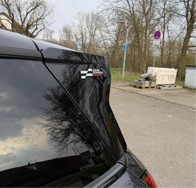 Second-hand Mini Cooper SE 159 kW (217 CP) 2025 Negru Hatchback