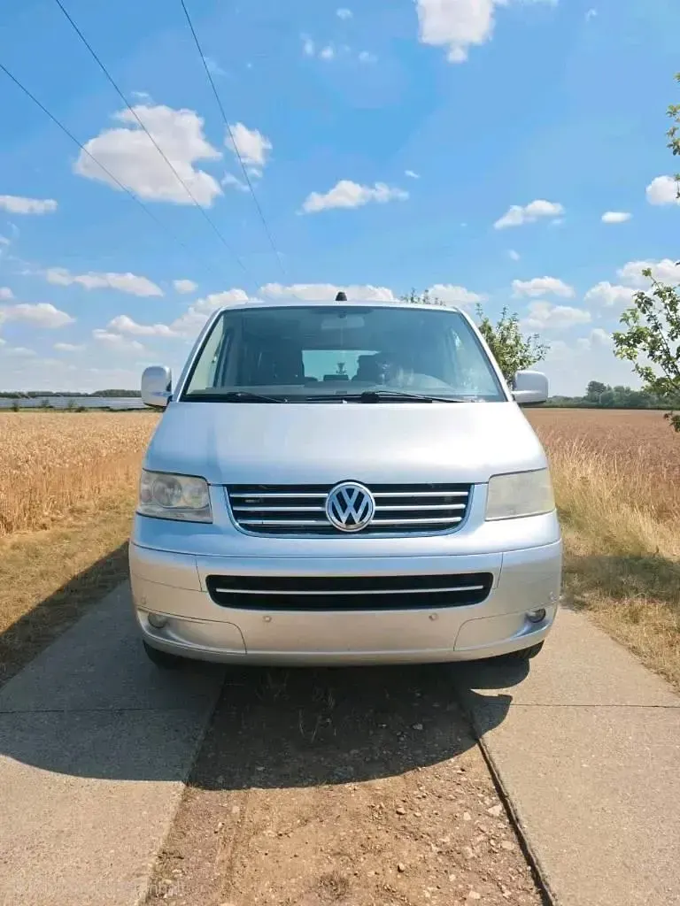 Gebraucht VW Multivan 179 PS (131 kW) 2008 Silber Van / Kleinbus