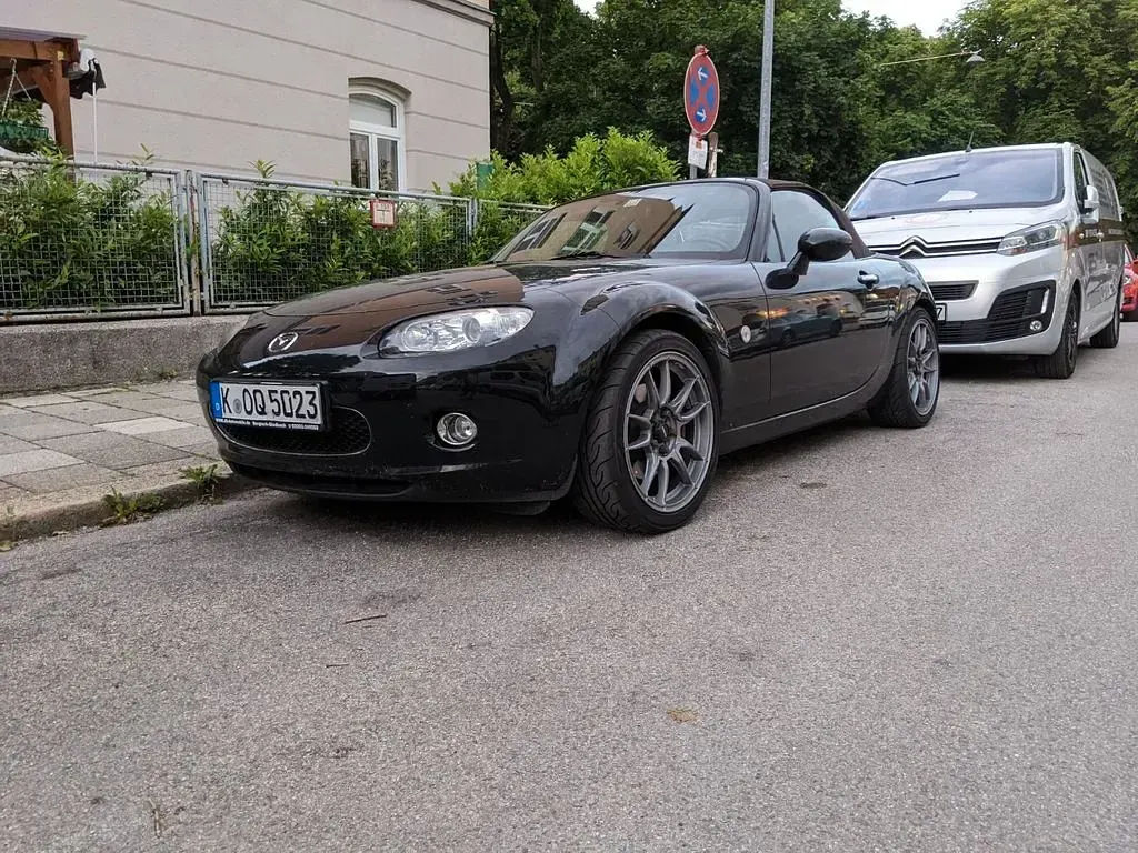 Gebraucht Mazda MX5 126 PS (92 kW) 2008 Schwarz Cabrio