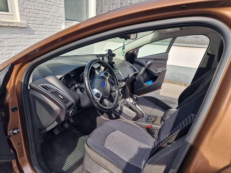 Gebraucht Ford Focus 101 PS (74 kW) 2014 Kombi