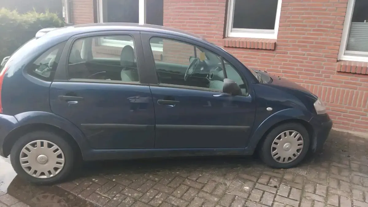 Gebraucht Citroën C3 60 PS (44 kW) 2007 Blau Kleinwagen