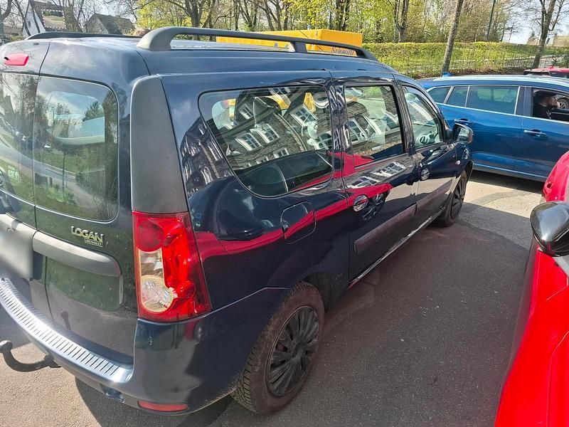 Gebraucht Dacia Logan 86 PS (63 kW) 2010 Blau Kombi