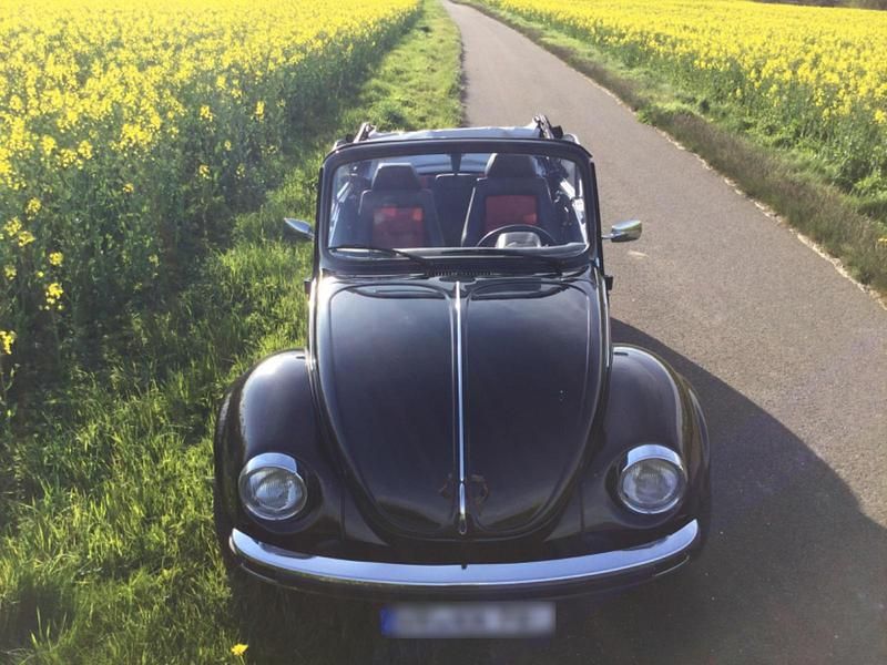Schwarz Gebraucht 1975 VW Käfer S Cabrio | 16.000 € - Bild 1/4