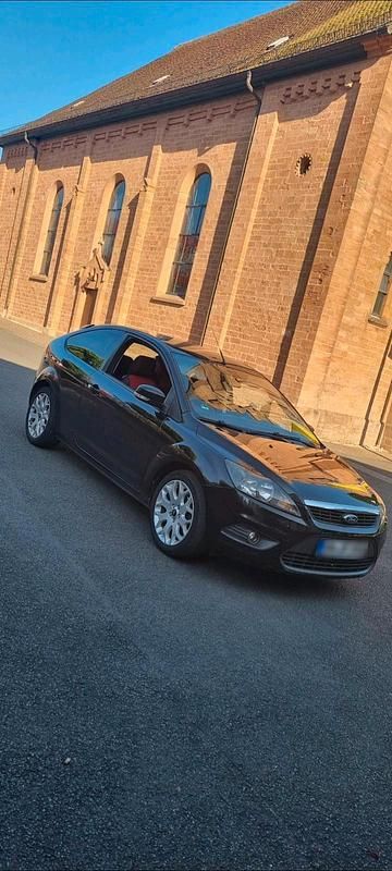Gebraucht Ford Focus Sport 116 PS (85 kW) 2009 Schwarz Kleinwagen