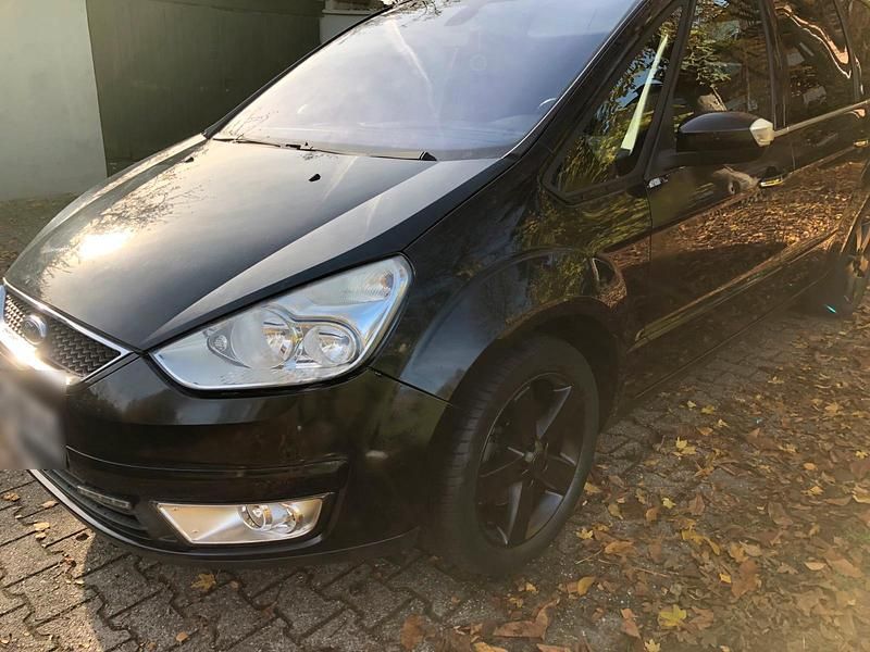 Gebraucht Ford Galaxy 140 PS (102 kW) 2008 Schwarz Van / Kleinbus