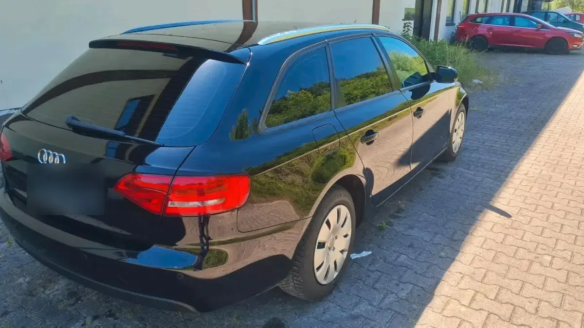 Gebraucht Audi A4 120 PS (88 kW) 2009 Schwarz Kombi