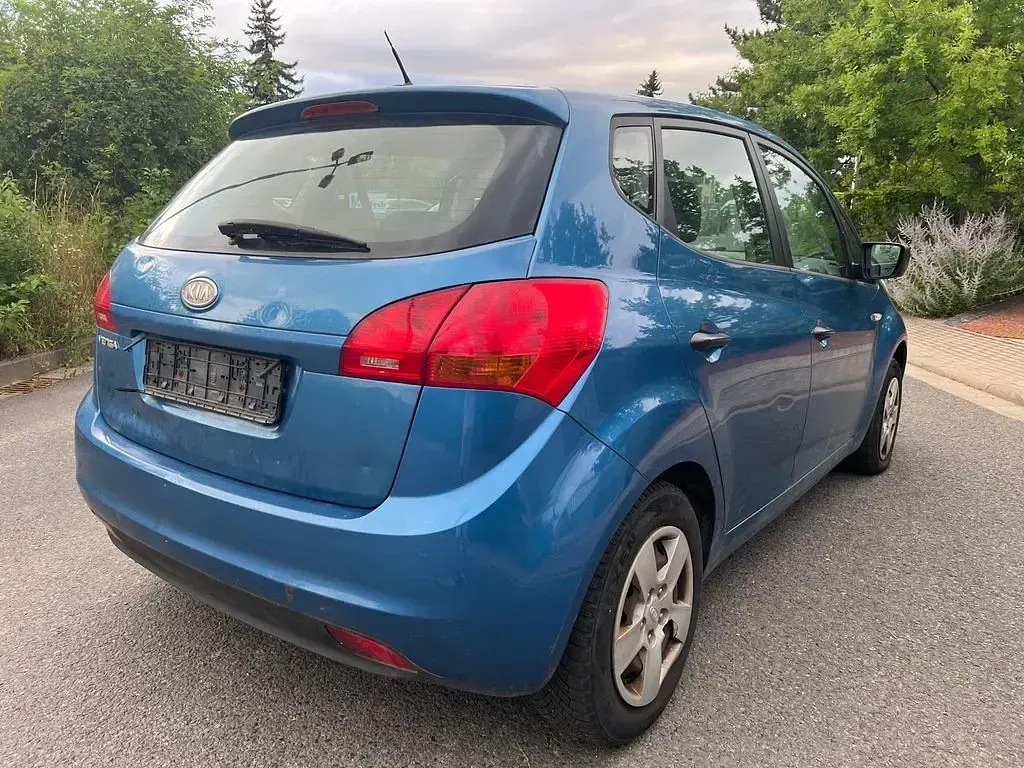 Gebraucht Kia Venga Vision 90 PS (66 kW) 2010 Byteblau met. Kleinwagen