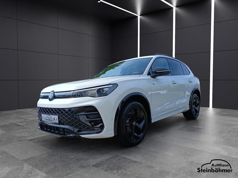 Neu VW Tiguan Comfortline 150 PS (110 kW) 2025 Pure white (weiß) SUV