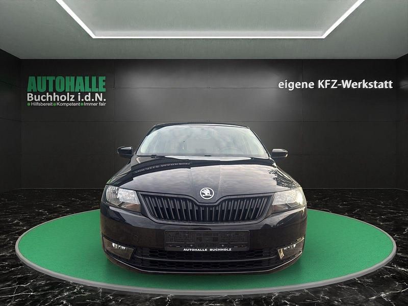 Gebraucht Skoda Rapid Active 90 PS (66 kW) 2015 Schwarzmagic perleffekt Kombi