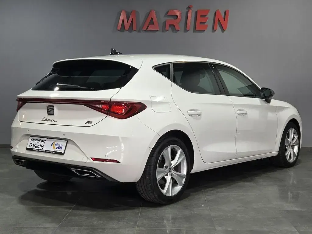 Gebraucht Seat Leon FR 150 PS (110 kW) 2023 White candy Limousine