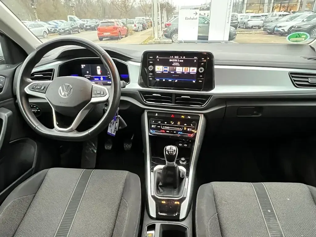Second-hand VW T-Roc Life 110 CP (80 kW) 2022 Alb SUV