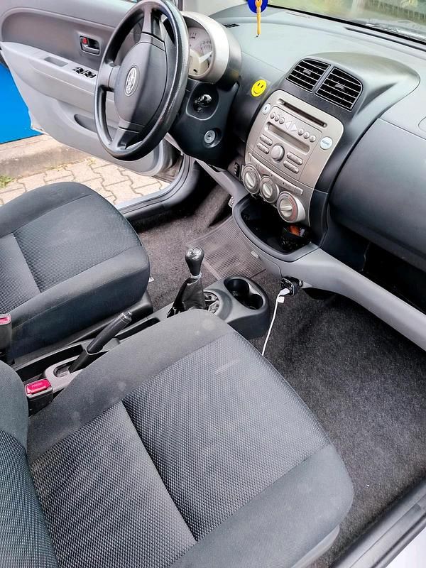 Gebraucht Subaru Justy 98 PS (72 kW) 2008 Grau Kleinwagen