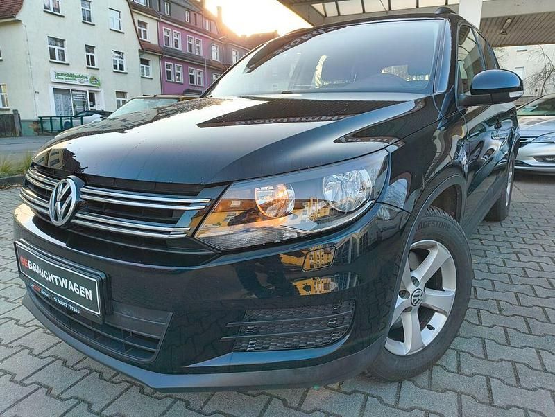 Gebraucht VW Tiguan 125 PS (91 kW) 2015 Schwarz SUV