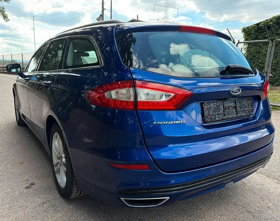 Gebraucht Ford Mondeo Titanium 211 PS (155 kW) 2017 Blau Limousine