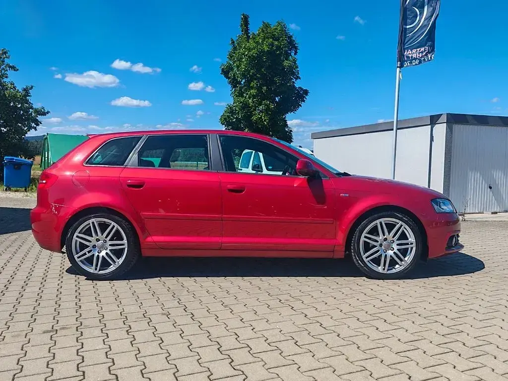 Gebraucht Audi A3 S-Line 125 PS (91 kW) 2010 Rot Kleinwagen