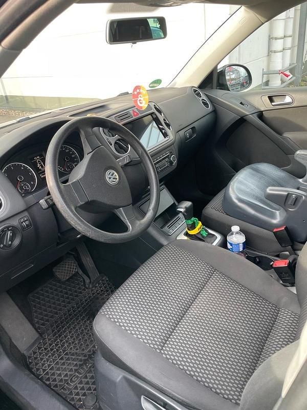 Schwarz Gebraucht 2010 VW Tiguan SUV | 6.600 € (Superpreis) - Bild 1/4
