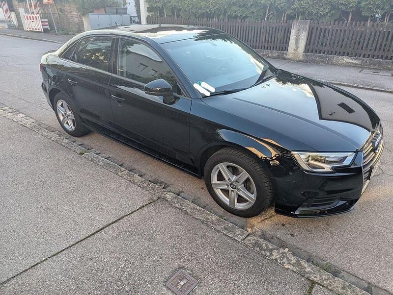 Gebraucht Audi A3 150 PS (110 kW) 2019 Schwarz Limousine