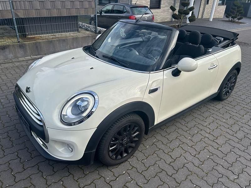 Gebraucht Mini One Cabriolet 102 PS (75 kW) 2017 Weiß Cabrio