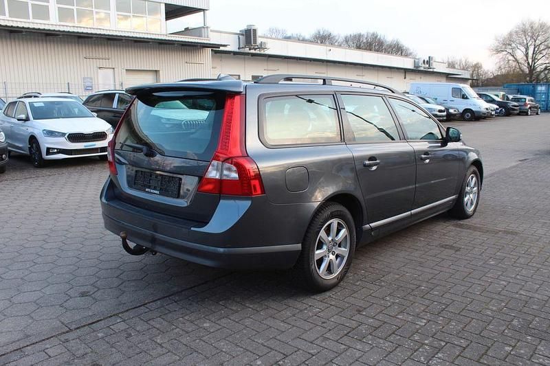 Gebraucht Volvo V70 185 PS (136 kW) 2009 Grau Kombi