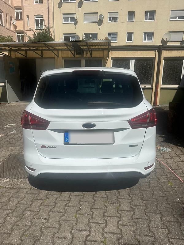 Weiß Gebraucht 2014 Ford B-MAX SYNC Edition Van / Kleinbus | 5.500 € (Superpreis) - Bild 1/4