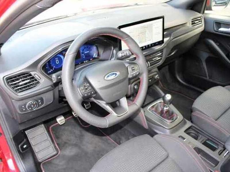 Gebraucht Ford Focus ST-Line X 125 PS (91 kW) 2023 Rot Kombi