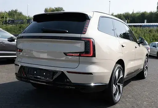 Nouvelle Volvo EX90 Performance 500 kW (680 ch) 2025 Beige SUV