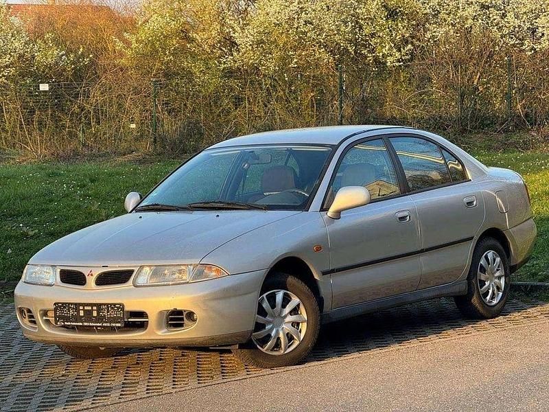 Gebraucht Mitsubishi Carisma 116 PS (85 kW) 1997 Silber Limousine