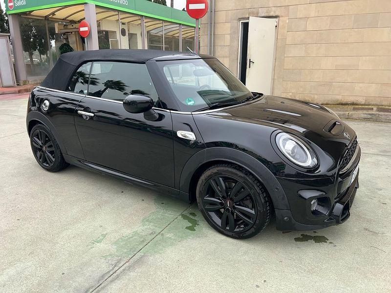 Gebraucht Mini John Cooper Works 178 PS (130 kW) 2021 Schwarz Kleinwagen
