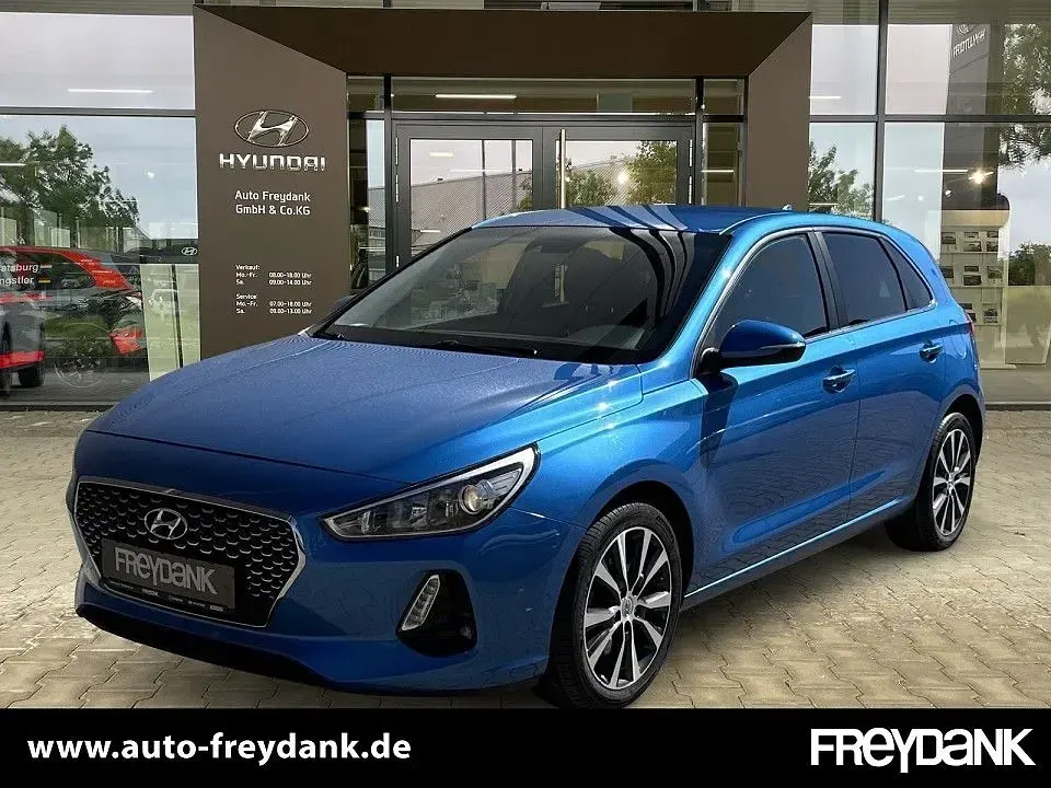 Gebraucht Hyundai i30 Style 120 PS (88 kW) 2018 Limousine