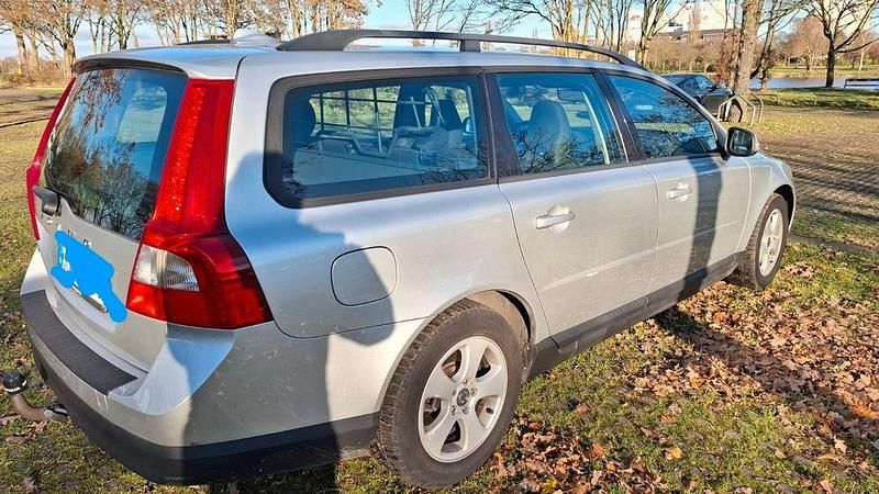 Brugt Volvo V70 145 HK (106 kW) 2009 Sølv Stationcar