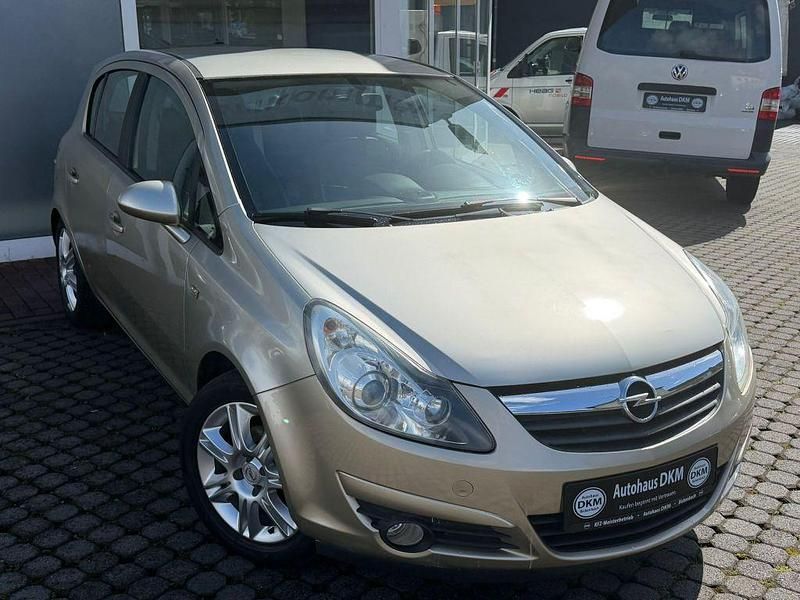 Gebraucht Opel Corsa Innovation 90 PS (66 kW) 2009 Champagner silber m2 Kleinwagen