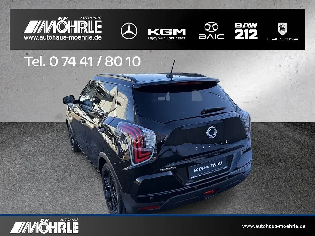 Gebraucht SsangYong Tivoli 163 PS (119 kW) 2023 Space black SUV