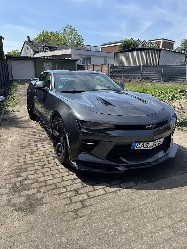 Gebraucht Chevrolet Camaro 453 PS (333 kW) 2019 Grau Coupé