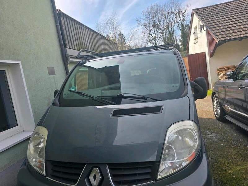 Grau Gebraucht 2013 Renault Trafic Van | 7.500 € - Bild 1/4