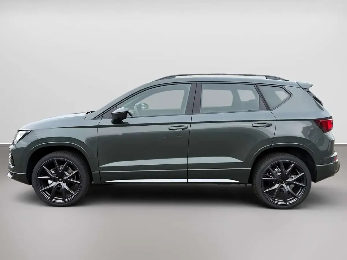 Neu Cupra Ateca 150 PS (110 kW) 2026 Dark forest SUV