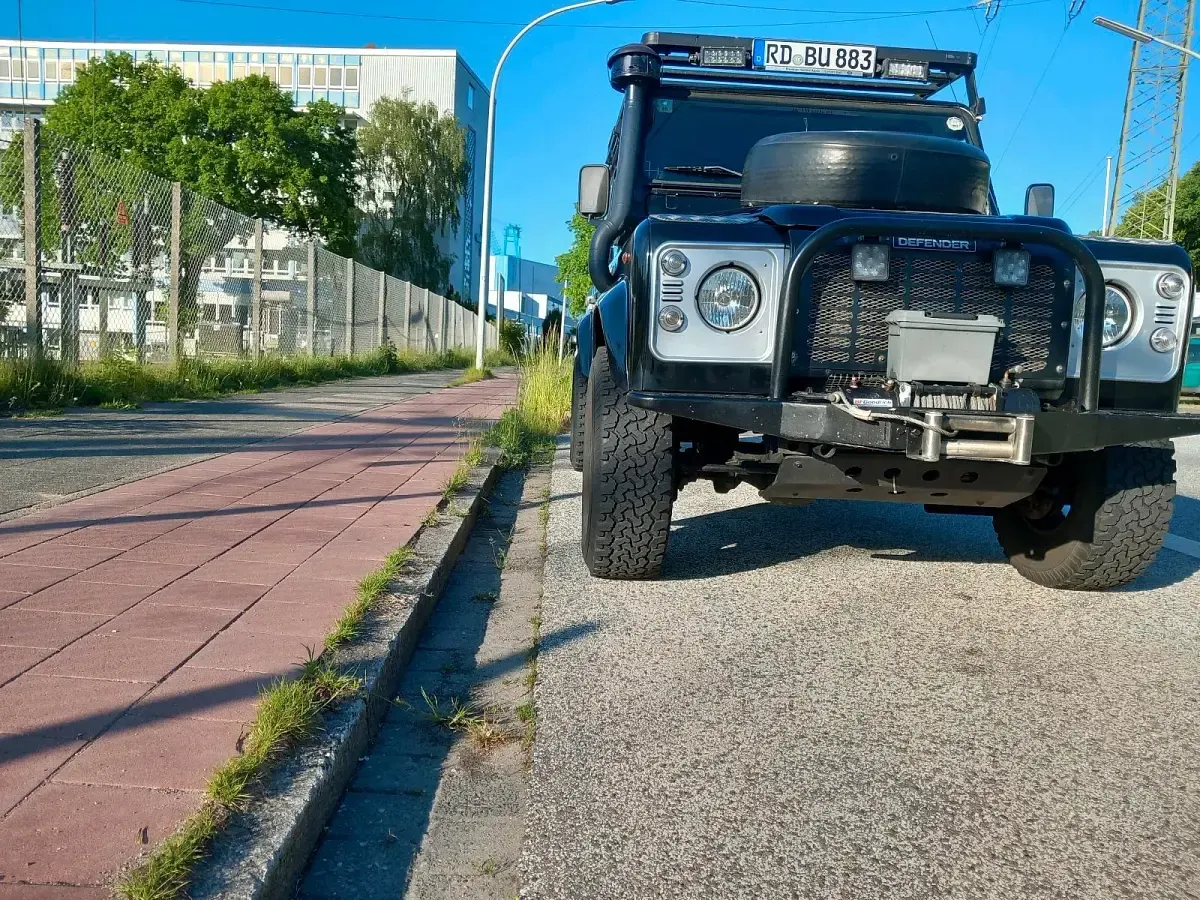 Gebraucht Land Rover Defender 152 PS (111 kW) 2002 Schwarz SUV
