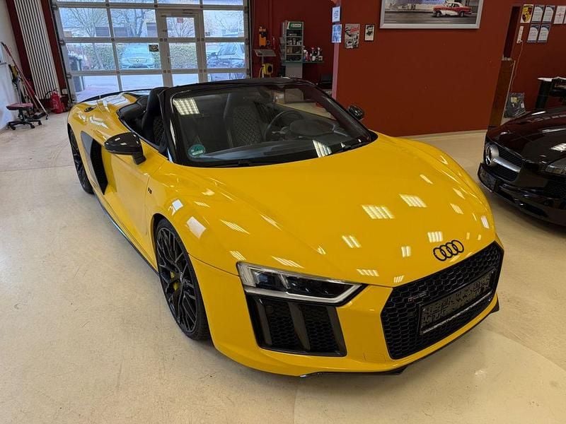 Gebraucht Audi R8 Spyder Sport 610 PS (448 kW) 2018 Vegasgelb Cabrio