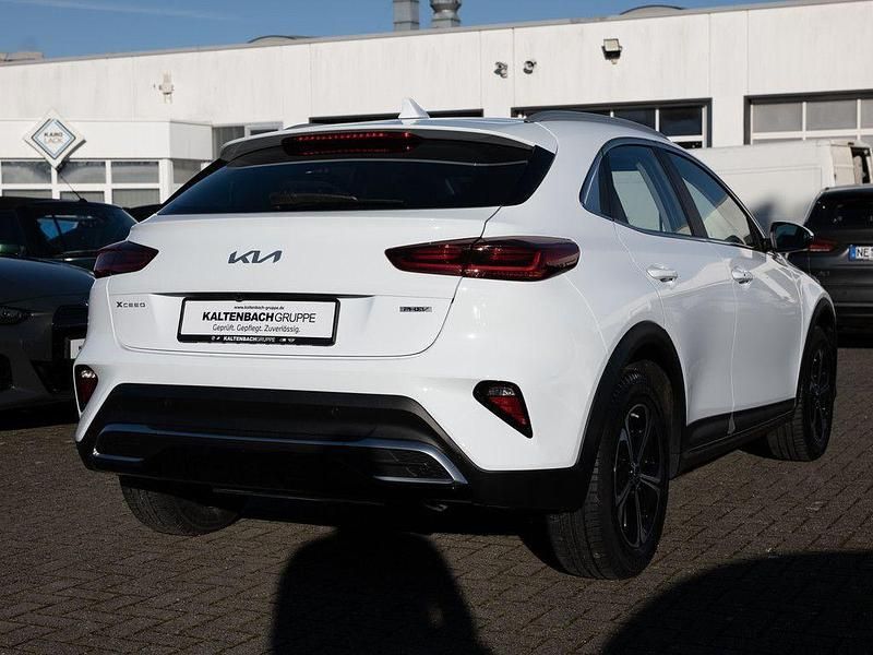 Gebraucht Kia XCeed Vision 141 PS (103 kW) 2022 Weiß SUV