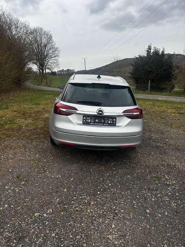 Gebraucht Opel Insignia Edition 136 PS (100 kW) 2016 Grau Kombi