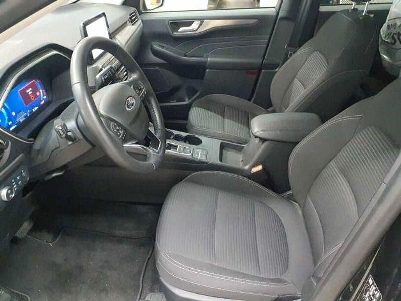 Gebraucht Ford Kuga Titanium 120 PS (88 kW) 2022 Schwarz SUV