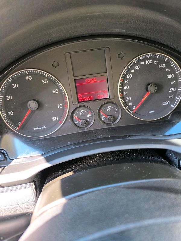 Gebraucht VW Jetta 116 PS (85 kW) 2007 Grau Limousine